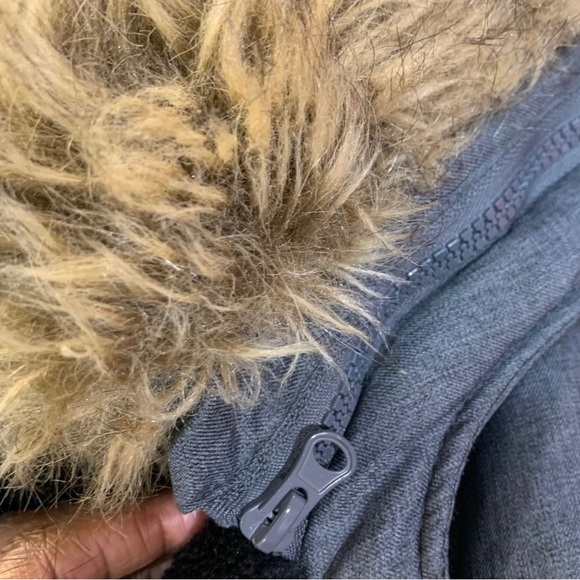 Storm Mountain Aria winter coat size Medium - Picture 6 of 6